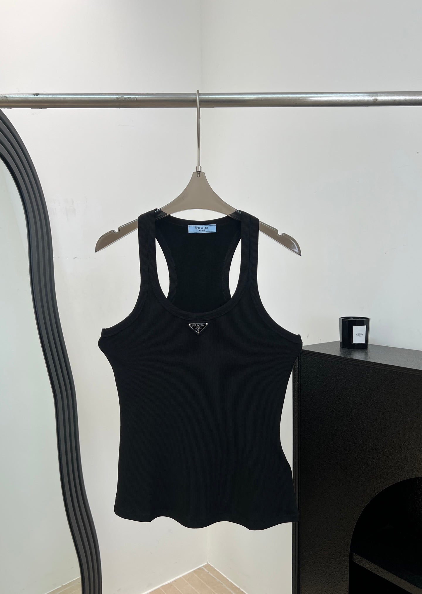 PRADA 26S SLEEVELESS TOP 1054