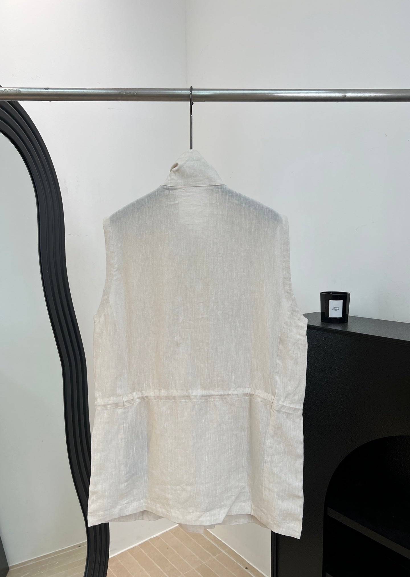 LORO PIANA 26S SLEEVELESS STAND-COLLAR VEST 899
