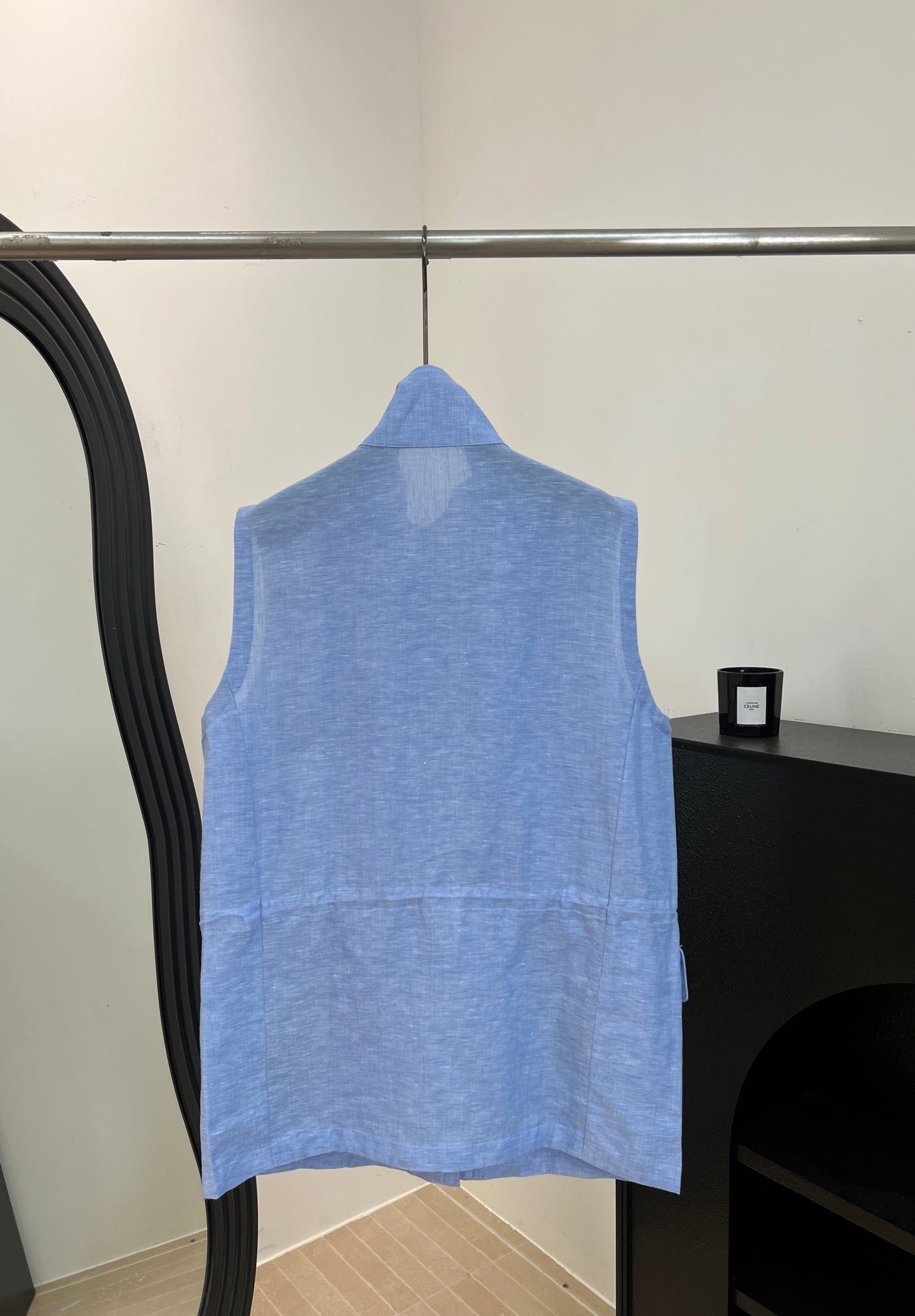 LORO PIANA 26S SLEEVELESS STAND-COLLAR VEST 897