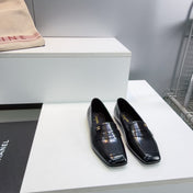 CHANEL 26S LOAFER FLATS IN BLACK PATENT LAMBSKIN