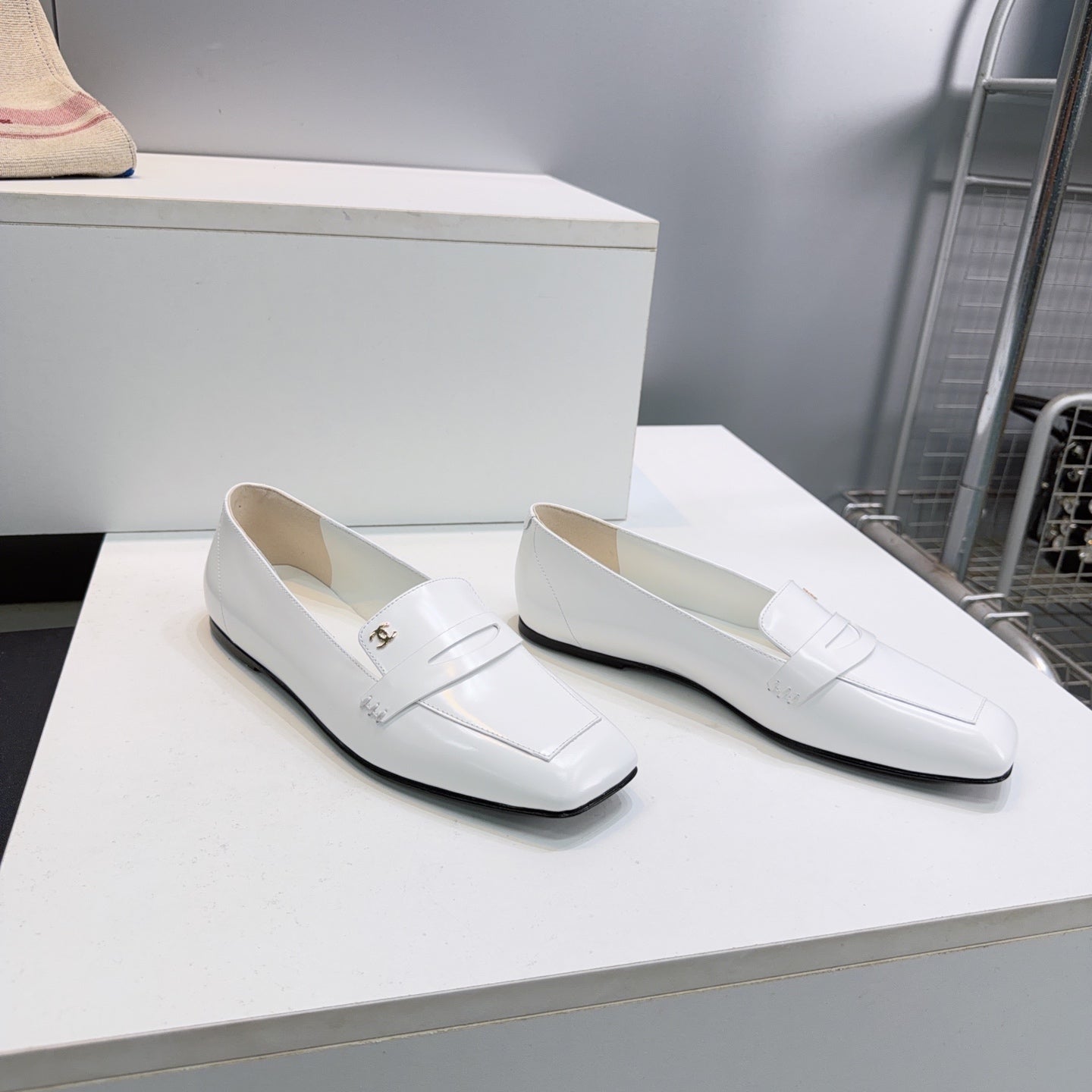 CHANEL 26S LOAFER FLATS IN WHITE PATENT LAMBSKIN