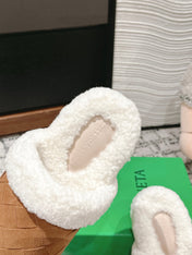 REGGIE SLIPPER IN BRONZE BROWN SUEDE AND SHEARLING LINING