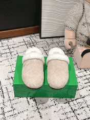 REGGIE SLIPPER IN BEIGE SUEDE AND SHEARLING LINING
