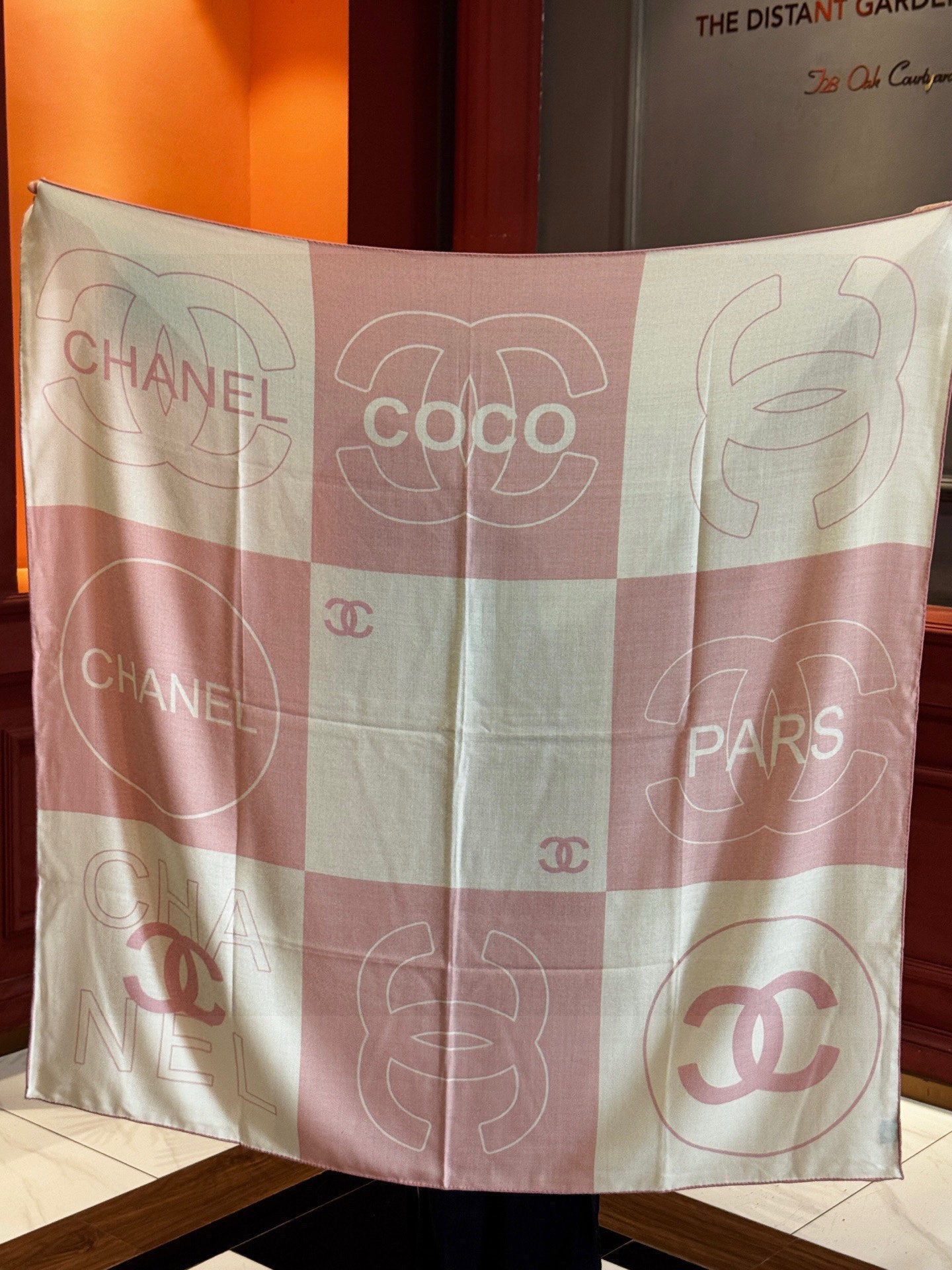 CHANEL 25S SCARF 135 IN SILK AND CASHMERE 932038