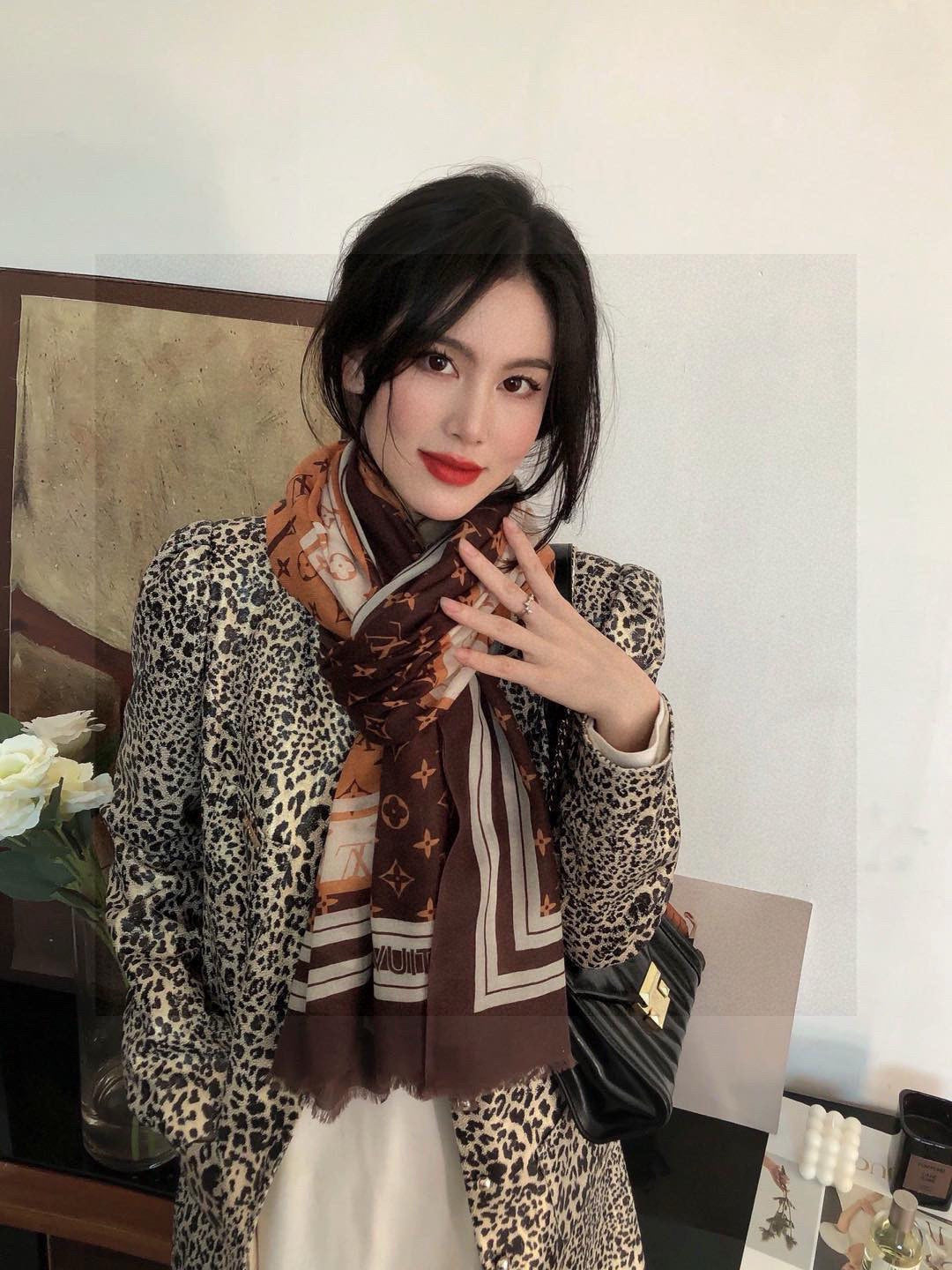 LV 26S SCARF 200 IN CASHMERE AND SILK 316731