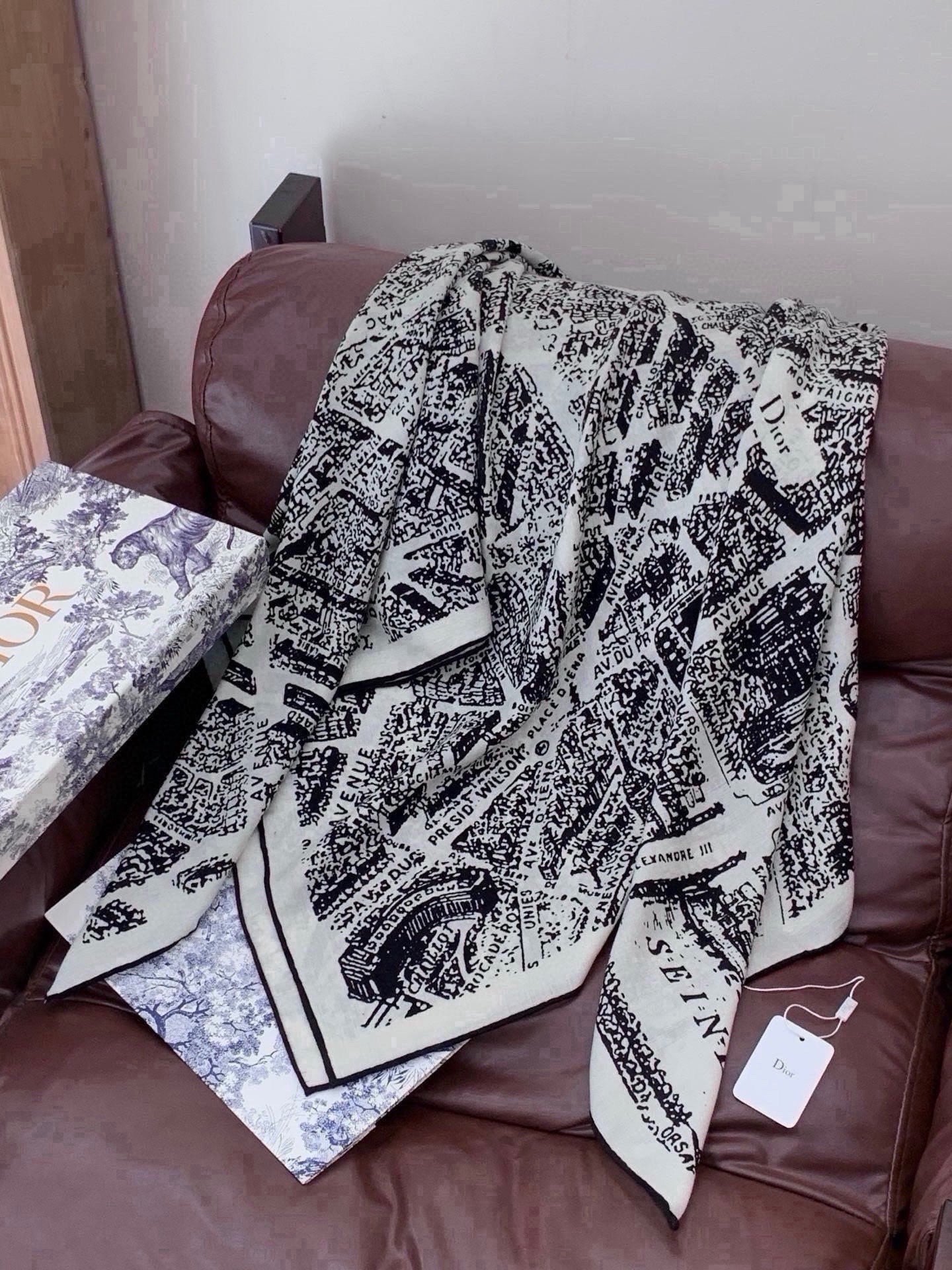 DIOR 26S SCARF 140 IN CASHMERE AND SILK 426187