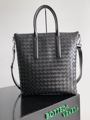 BOTTEGA VENETA 25S ANDIAMO LARGE INTRECCIATO 39 IN BLACK CALFSKIN