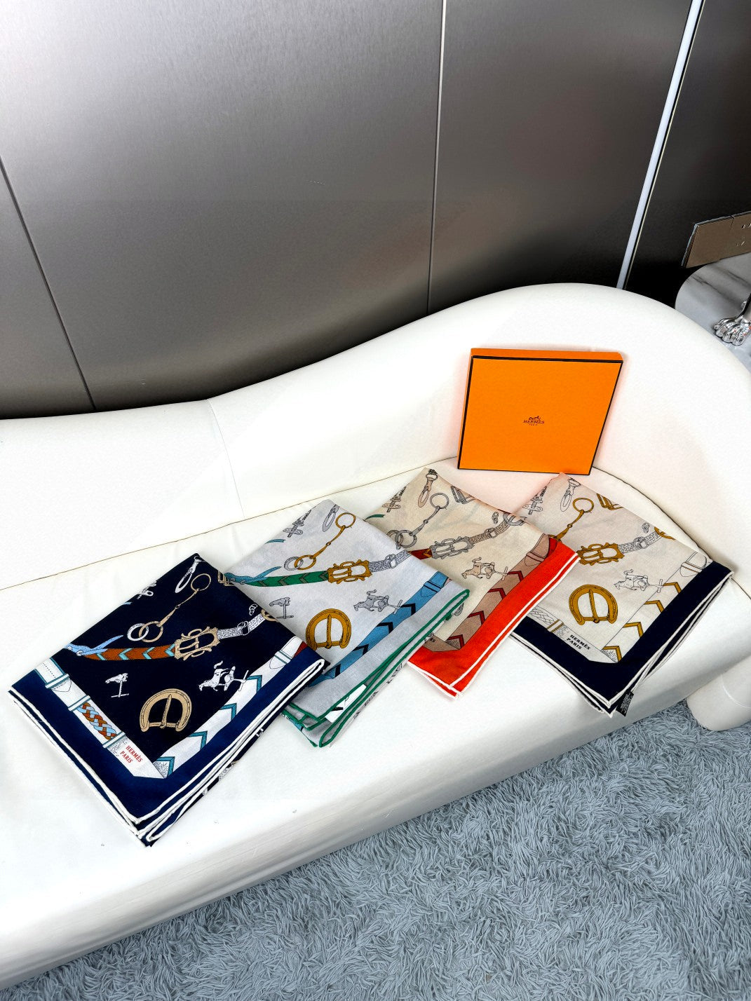 HERMES 25S SCARF 135 IN CASHMERE SILK 737308