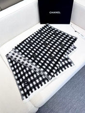 CHANEL 25S SCARF 190 IN CASHMERE 880365