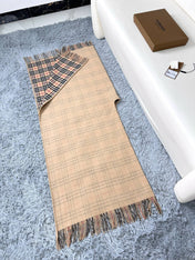 BURBERRY 26S REVERSIBLE CHECK FRINGED CAPE 150CM IN CASHMERE 309445