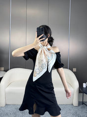 LV 26S SCARF 90 IN SILK 318437