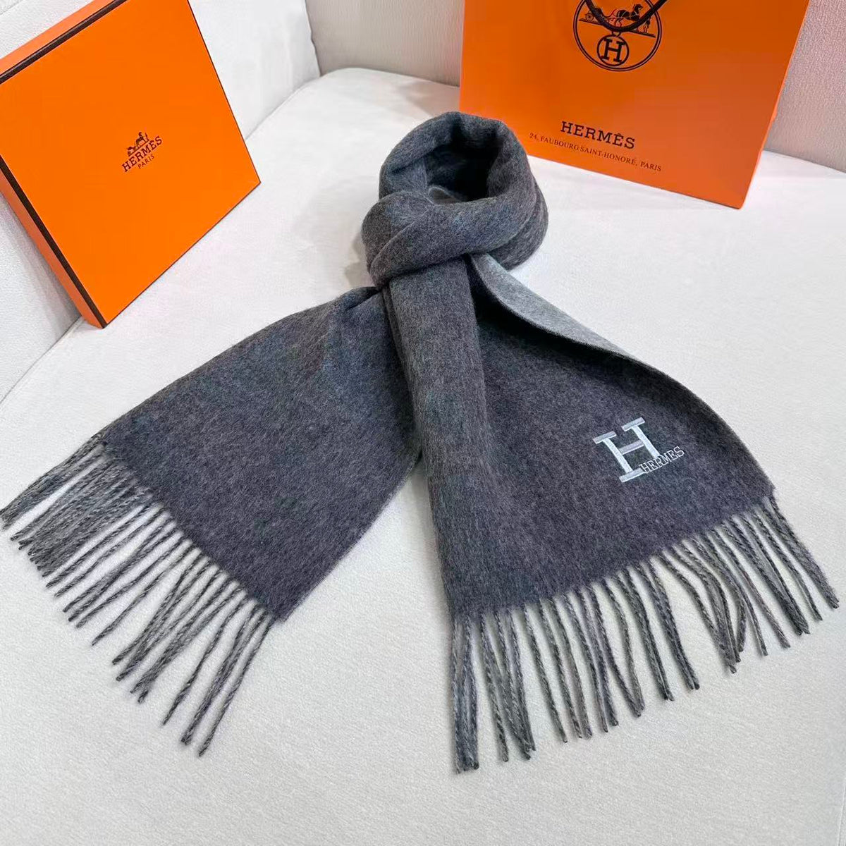 HERMES 25S SCARF 190 IN CASHMERE 986002