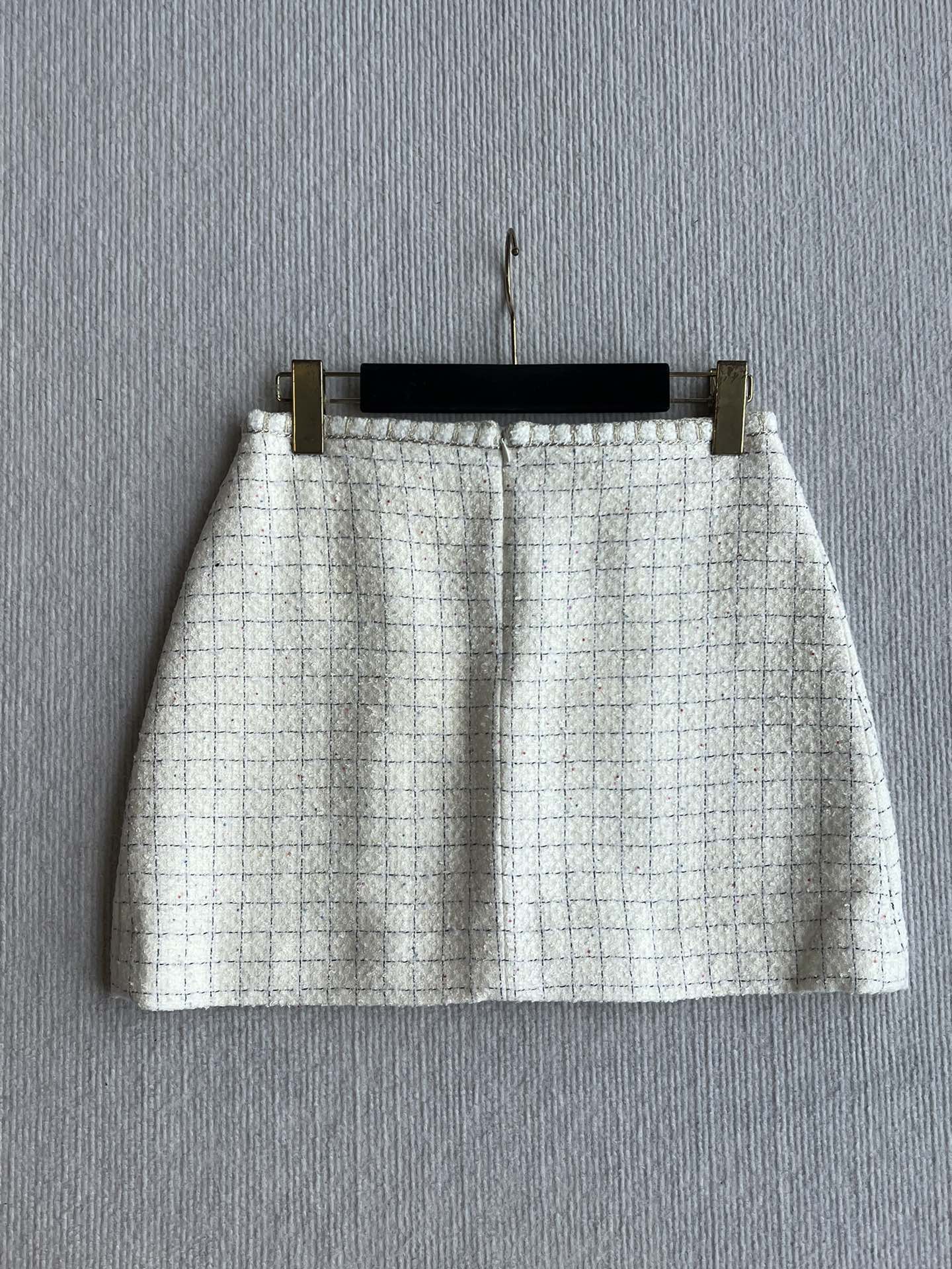 CHANEL MINI SKIRT STYLE 8