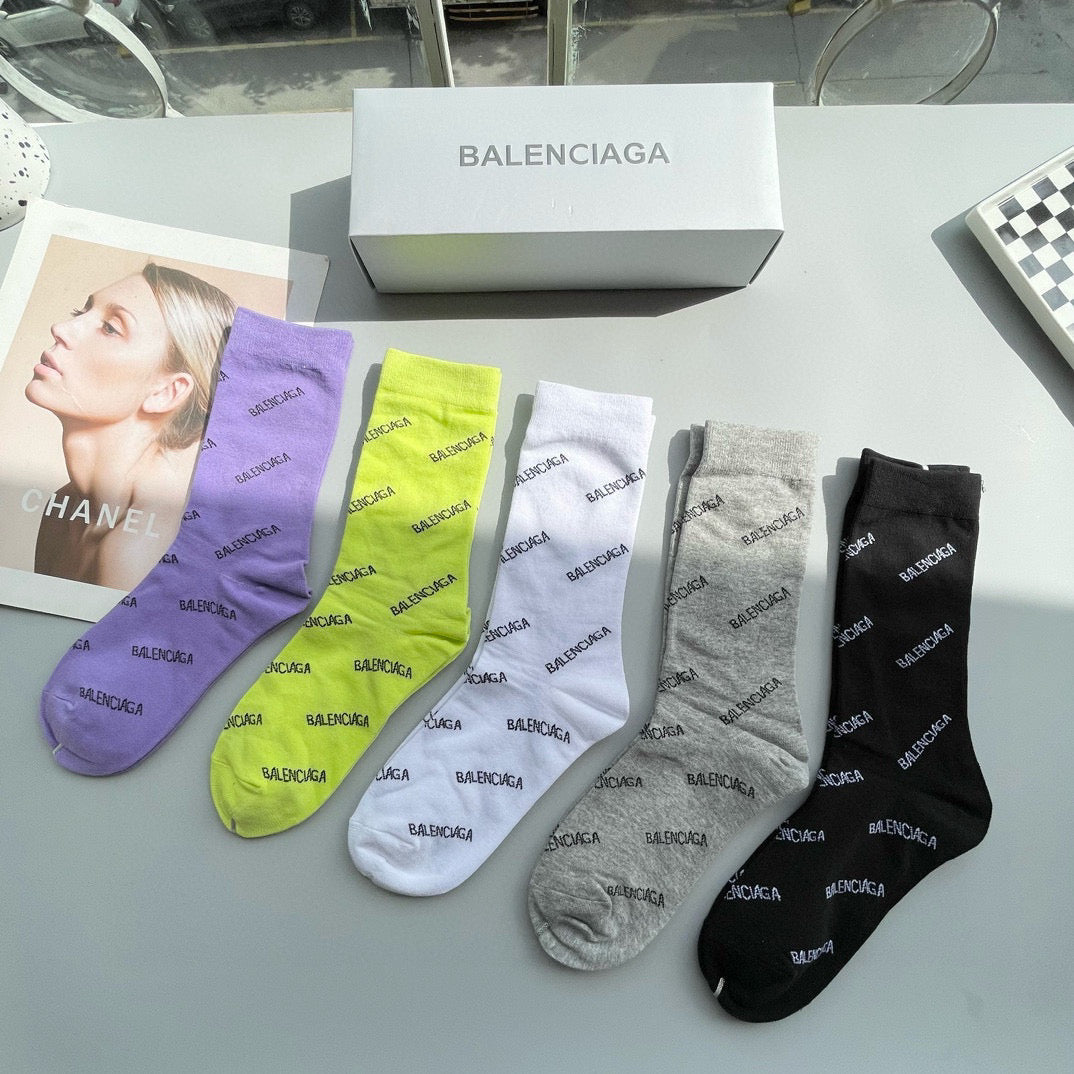 BALENCIAGA 26S CREW SOCKS 524906 (1 BOX)