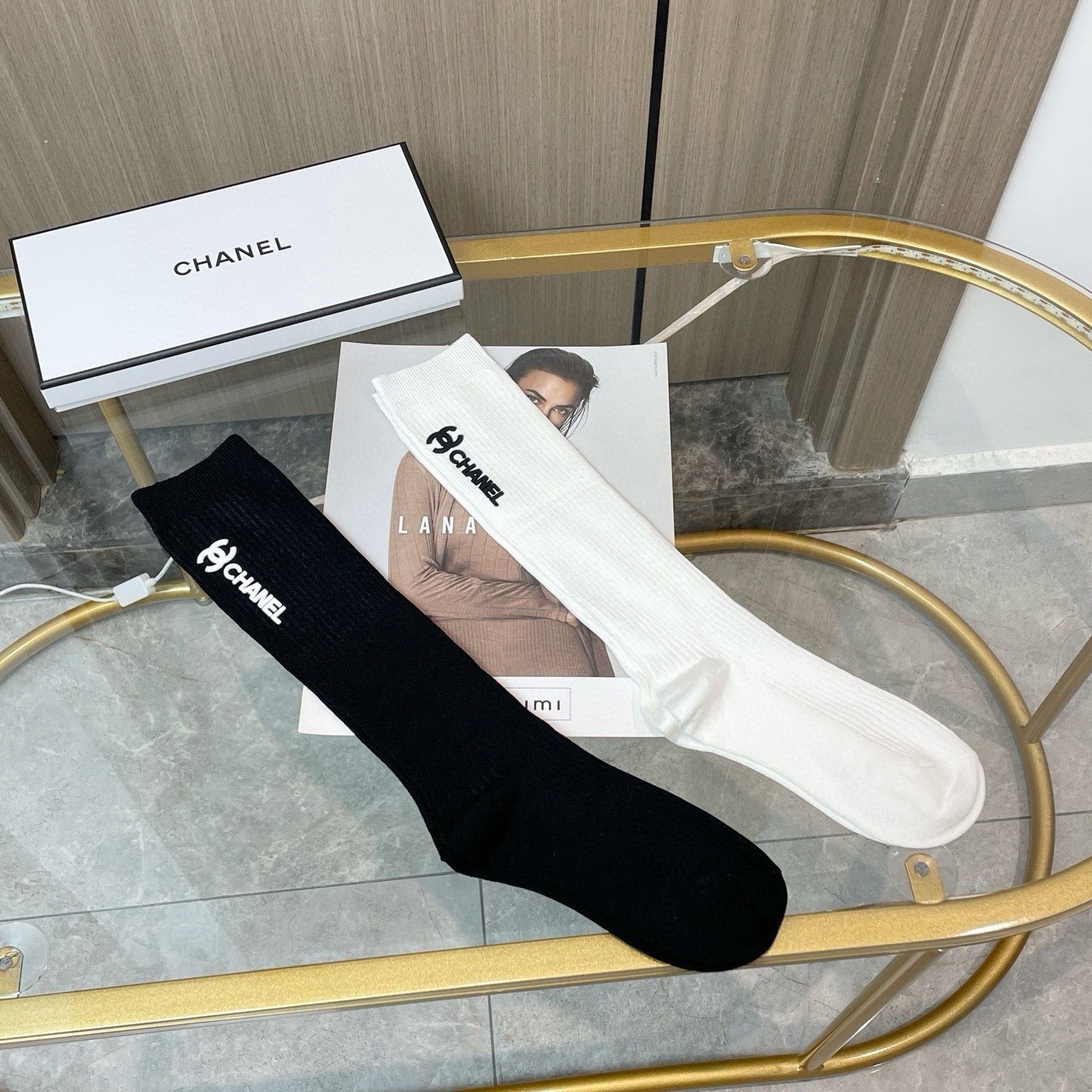CHANEL 26S CREW SOCKS 412415 (1 BOX)