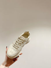 GG RHYTON LOGO TRAINER WHITE CALFSKIN WITH TIGER MOTIF