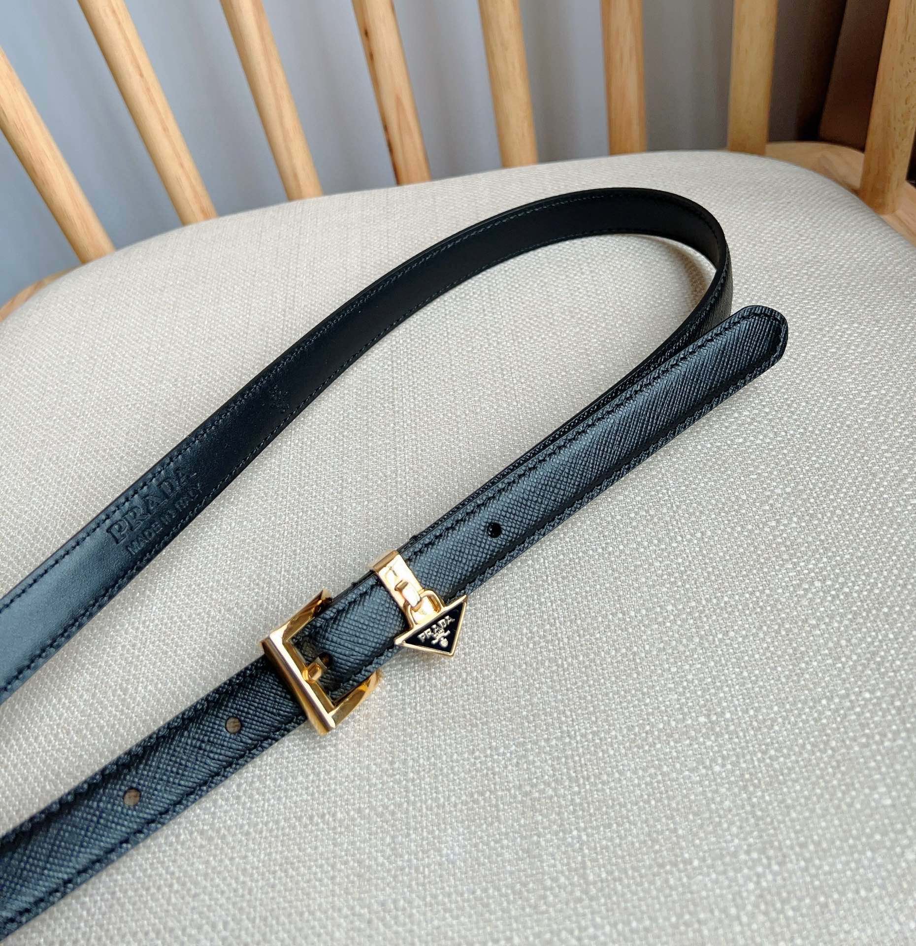 PRADA 25S BELT 15 MM IN BLACK CALFSKIN 571356