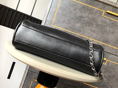 CHANEL 25S HOBO BAG 30 CM IN BLACK SMOOTH CALFSKIN