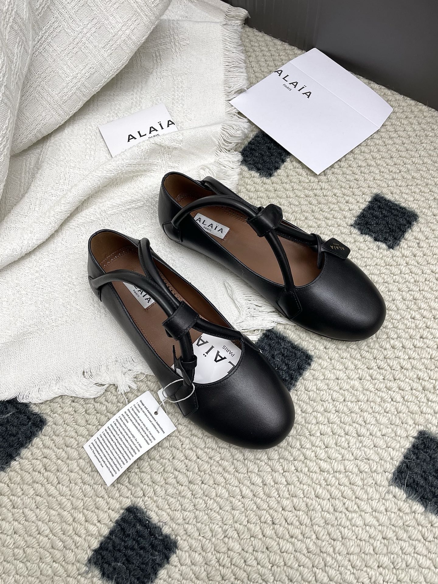 ALAIA 26S BALLET TECKEL IN BLACK CALFSKIN