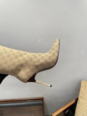 GUCCI 26S OVER THE KNEE BOOTS 85 MM IN BEIGE CANVAS