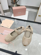 RUCHES NAPPA BALLERINAS IN BEIGE SUEDE
