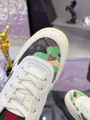 GUCCI 26S SNEAKER IN WHITE AND GREEN CALFSKIN