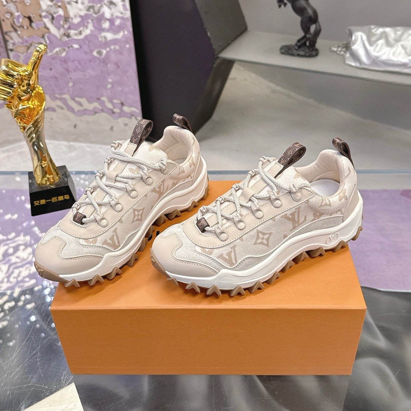 LV 26S RUSH XPLORER SNEAKER IN BEIGE MONOGRAM SUEDE