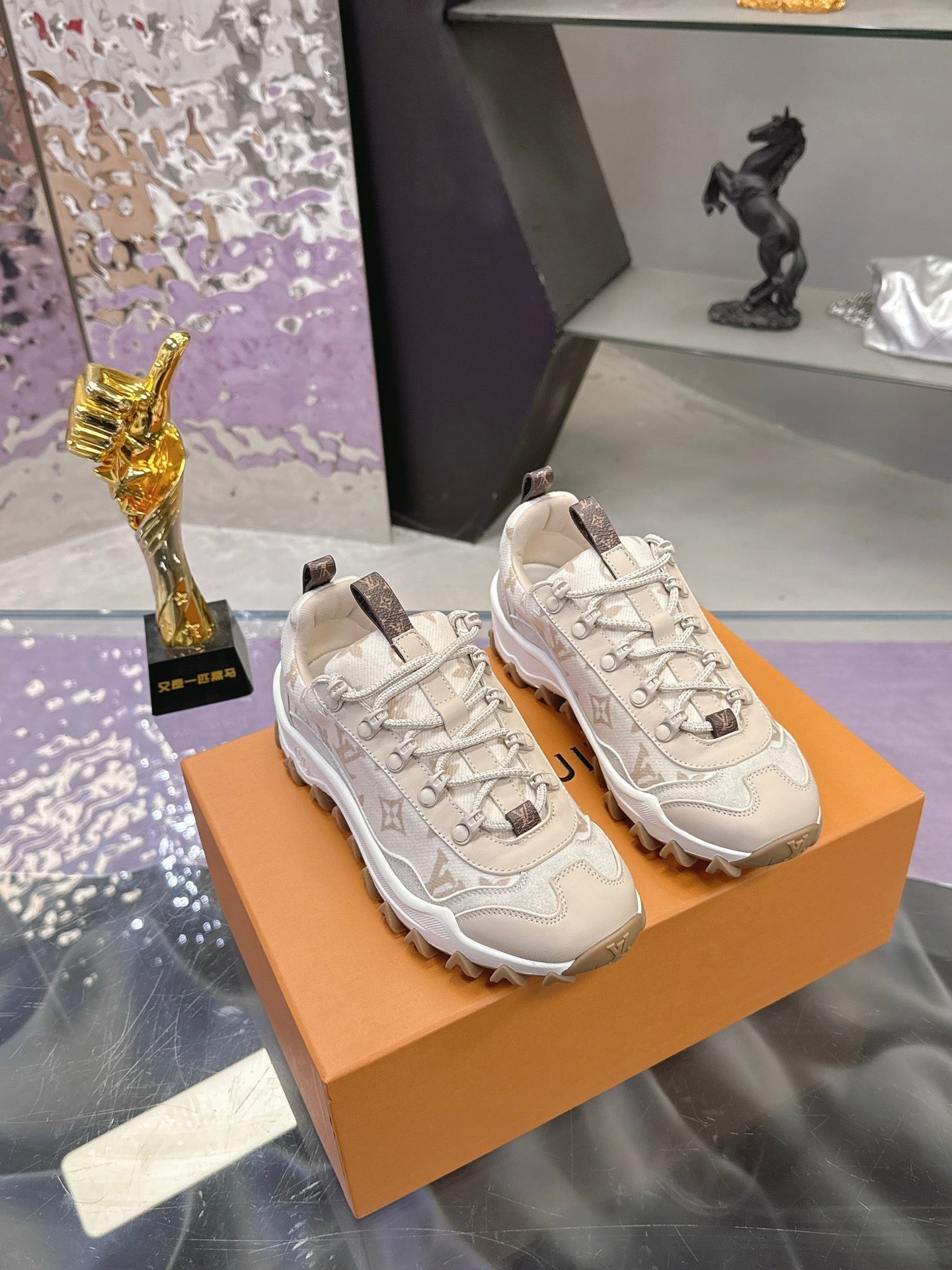 LV 26S RUSH XPLORER SNEAKER IN BEIGE MONOGRAM SUEDE