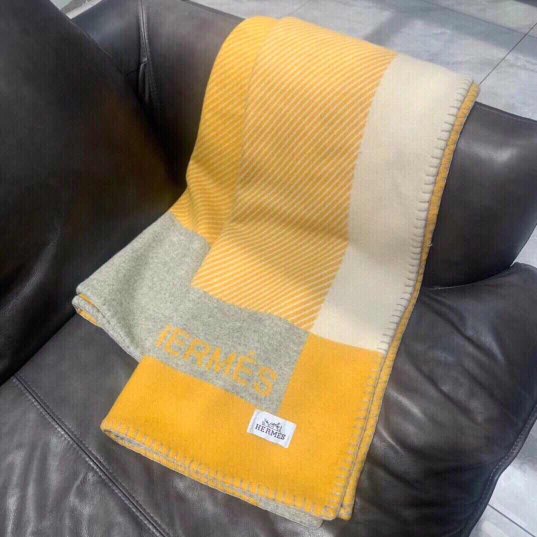 H RIVIERA BLANKET 200 CM IN CLASSIC YELLOW WOOL AND CASHMERE 136855