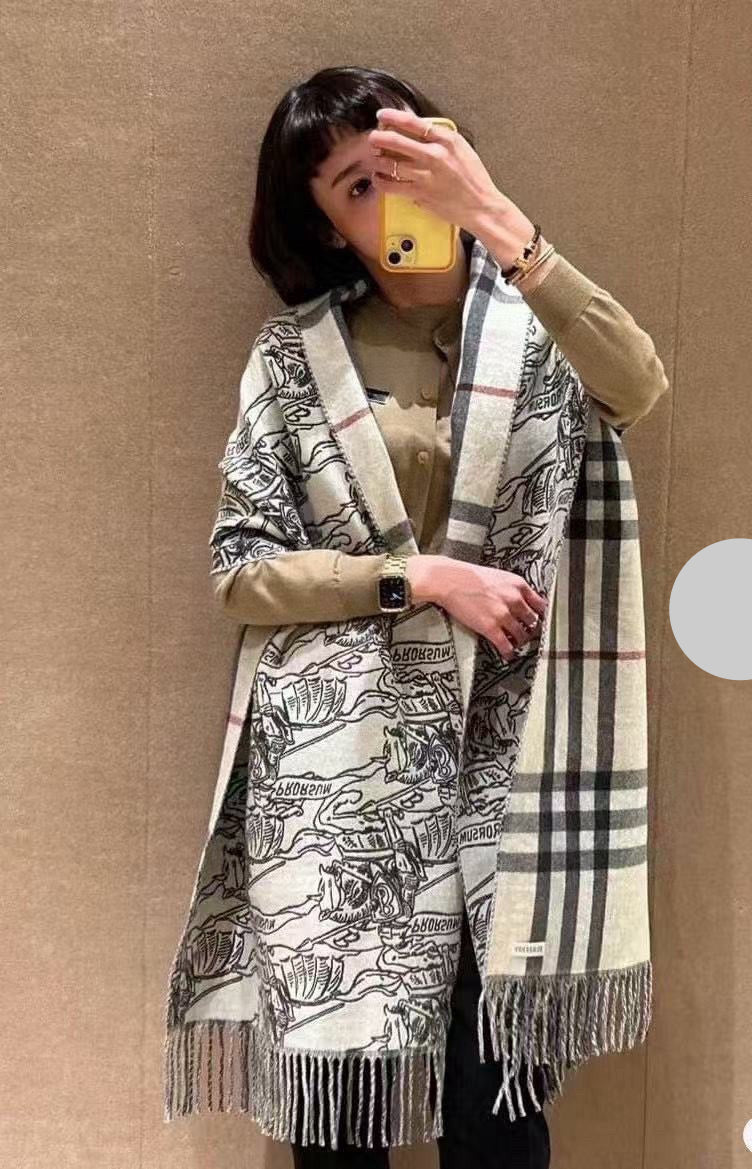 BURBERRY 26S SCARF 210CM IN CASHMERE 173948