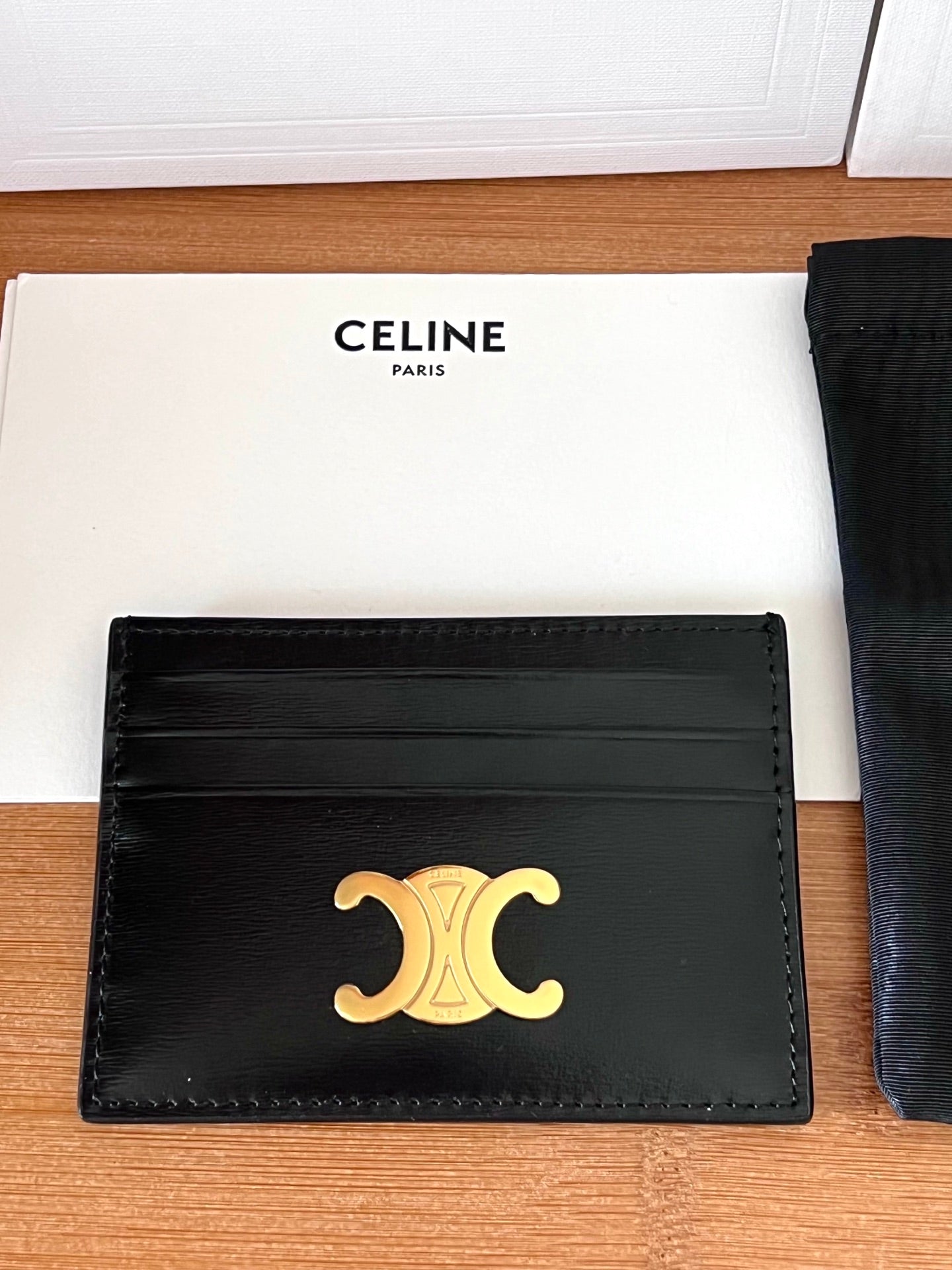 CELINE 25S CARD HOLDER TRIOMPHE LOGO 11 IN BLACK CALFSKIN GOLD HARDWARE