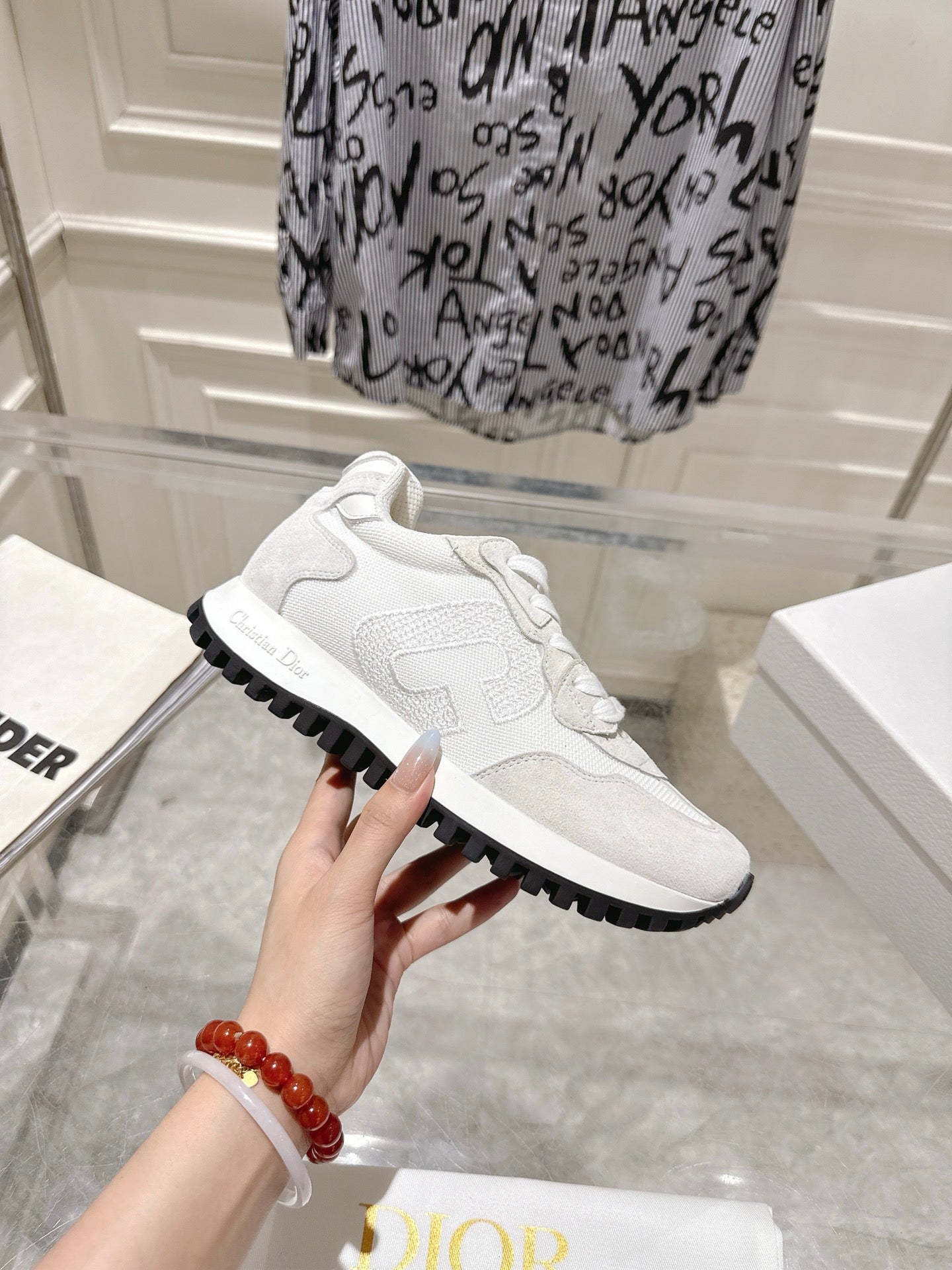 DIOR 25S C'EST DIOR SNEAKER IN WHITE LIGHT GRAY CALFSKIN AND SUEDE