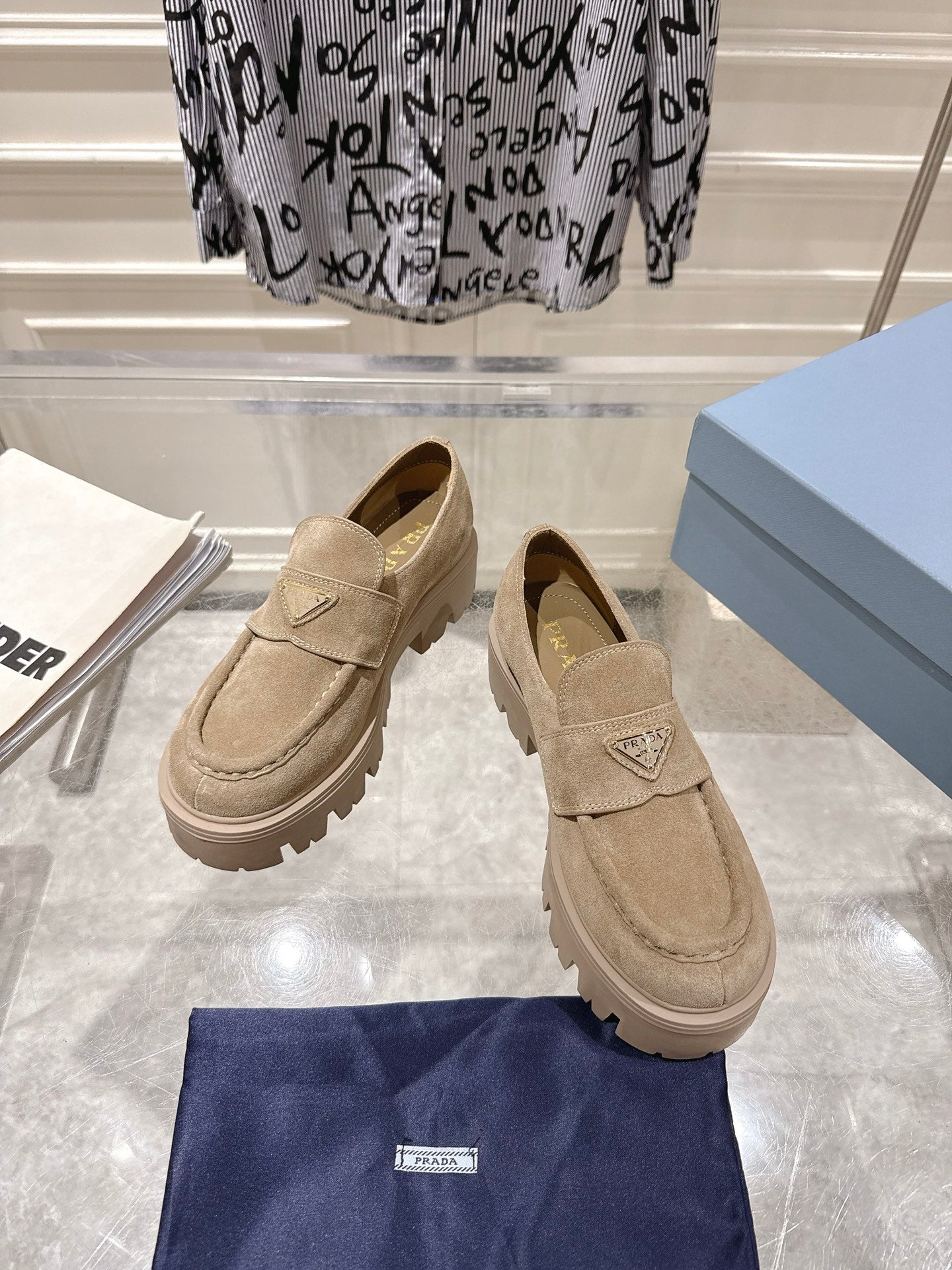 PRADA 26S PLATFORM LOAFERS 45MM IN BEIGE SUEDE