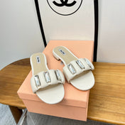 FLAT SLIDE IN WHITE CALFSKIN