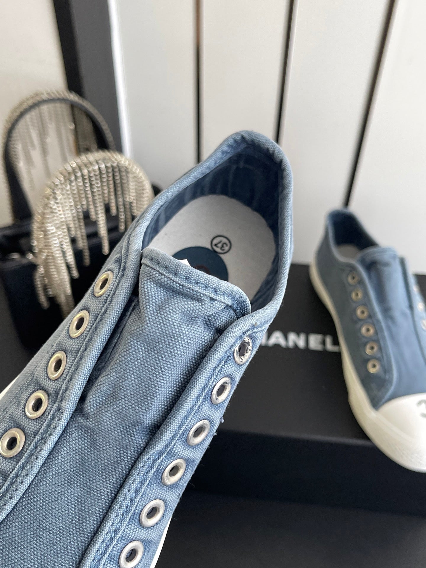 CHANEL 26S LOW TOP SNEAKERS IN NAVY BLUE CANVAS