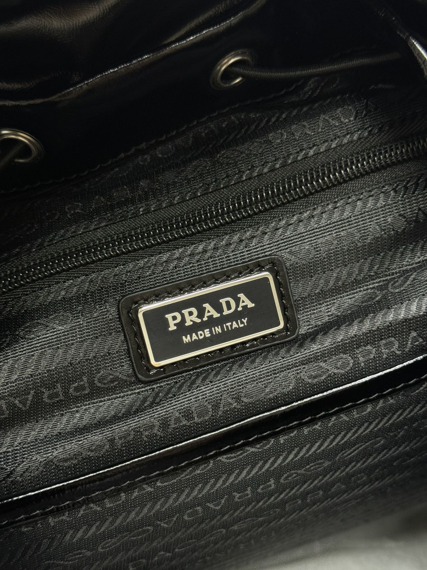 PRADA 25S BACKPACK 45 IN BLACK GLOSSY CALFSKIN SILVER HARDWARE