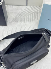 PRADA 25S MEDIUM MESSENGER BAG 35 IN BLACK RE-NYLON AND CALFSKIN