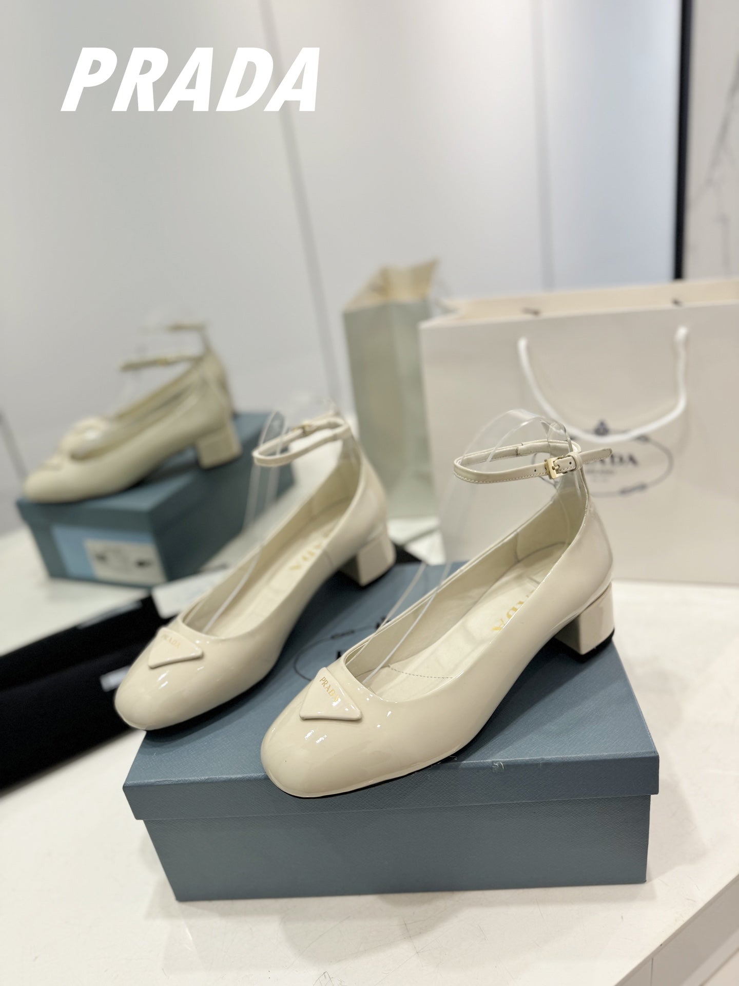 PRA NAPPA MARY JANE PUMPS CREAMY WHITE LAMBSKIN