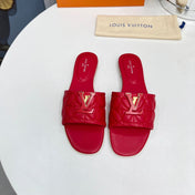 LV 26S MARE FLAT MULES IN RED CALFSKIN