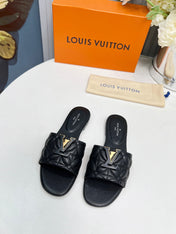 LV 26S MARE FLAT MULES IN BLACK CALFSKIN