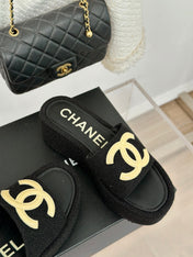 CLASSIC SLIPPERS THICK SOLE IN BLACK TWEED