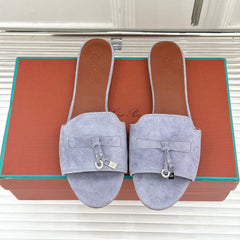 FLAT SANDALS IN GREY SUEDE AND LAMBSKIN