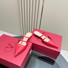 ROCKSTUD WISPY CHERRY RED CALFSKIN MULE 20MM