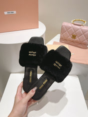 MIUMIU 26S SQUARE-TOE SANDALS IN BLACK SHEARLING AND LEATHER