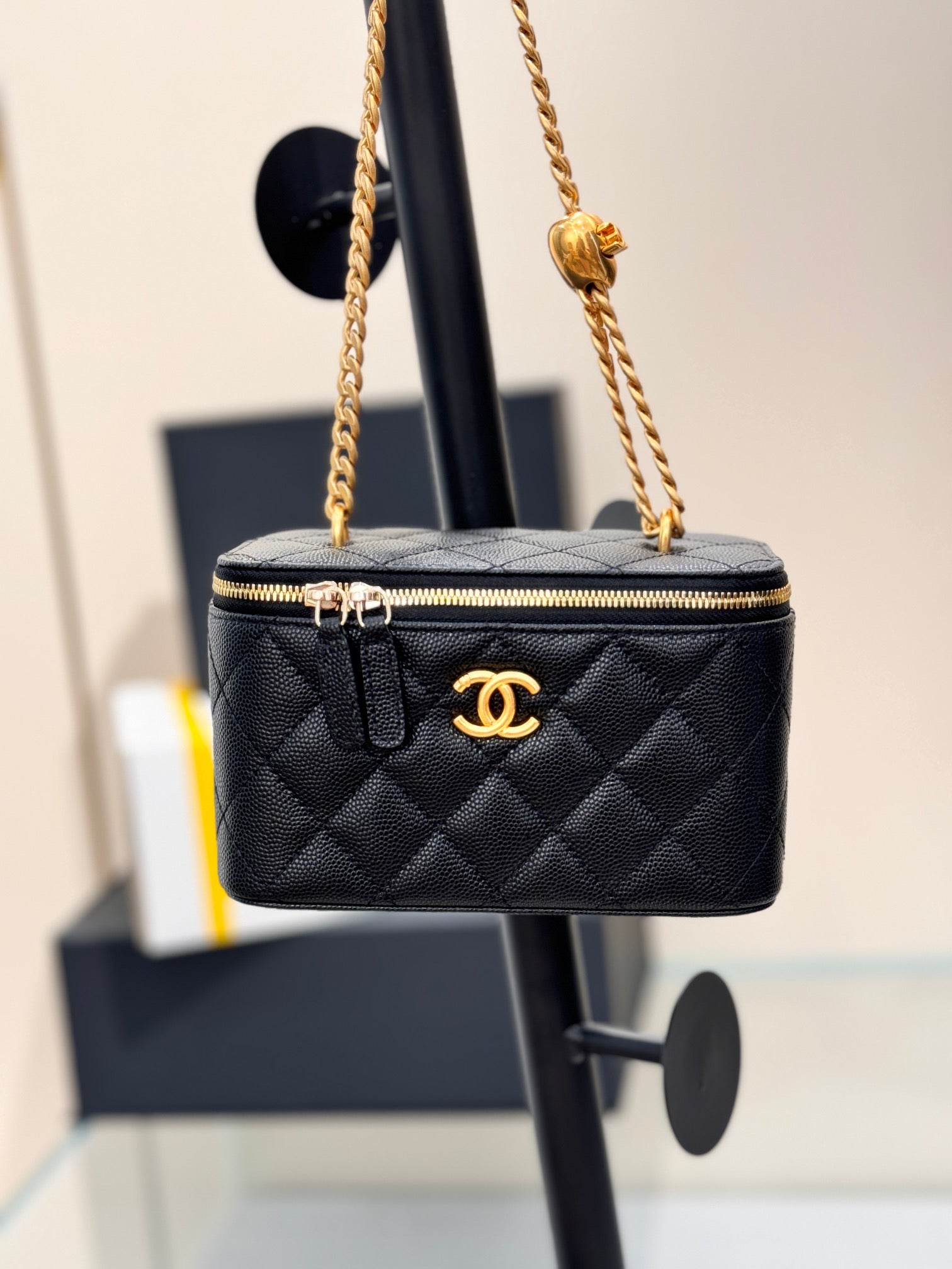 CHANEL 25S MINI VANITY BAG 16 CM IN BLACK LAMBSKIN WITH GOLD HARDWARE