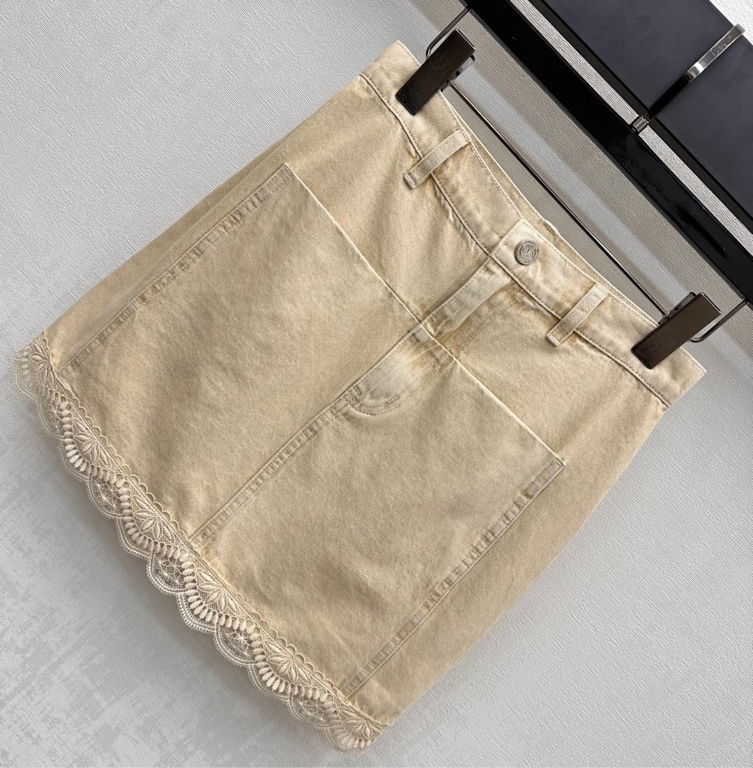 VLTN DENIM VEST SET WITH SLEEVELESS TOP AND LACE-TRIMMED MINI SKIRT