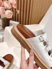 TRIOMPHE SANDALS IN WHITE CALFSKIN
