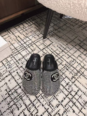 FLAT MULE IN  BLACK SUEDE WITH CRYSTALS
