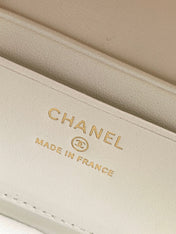 CHANEL 25S VANITY BAG 19.5 CM IN WHITE LAMBSKIN