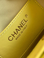 CHANEL 26S HAND BAG MEDIUM 24 IN LIME YELLOW LAMBSKIN GOLD HARDWARE